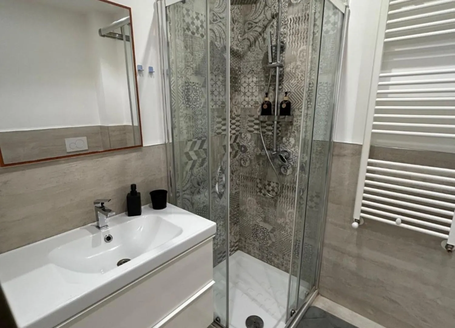 Apartment Central Modern Trilo Bari